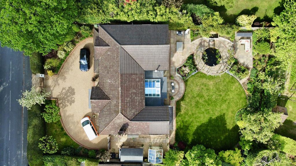 Additional image 31 of 6 bed detached house for saleCrawley Ridge, Camberley, Surrey GU15