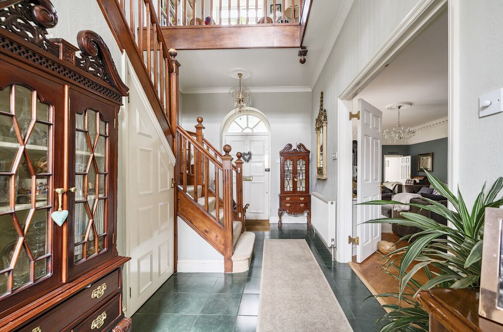 Additional image 13 of 4 bed detached house for saleGuildford Street, Chertsey, Surrey KT16