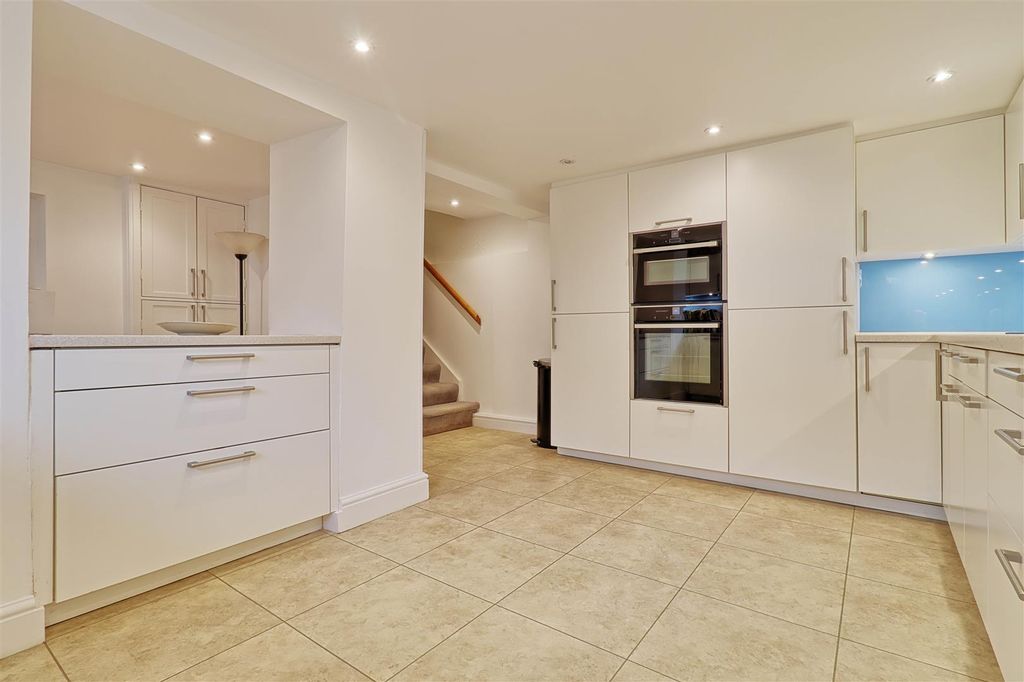 Additional image 3 of 4 bed detached house for saleMaids Causeway, Cambridge CB5