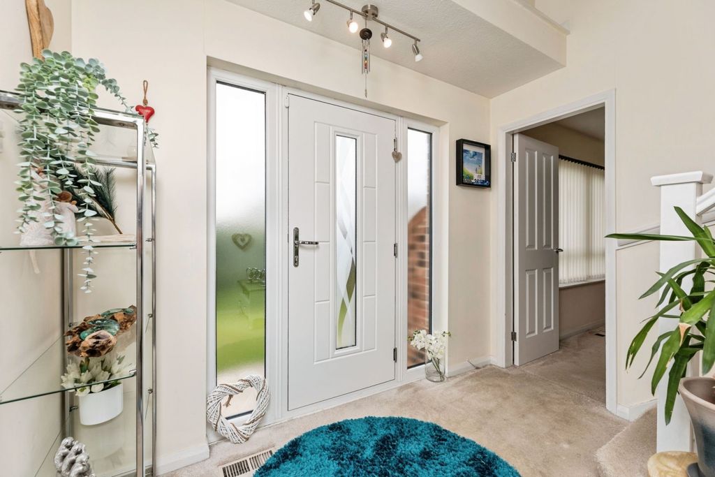 Additional image 12 of 4 bed detached house for saleHillcrest Mount, Townville, Castleford WF10
