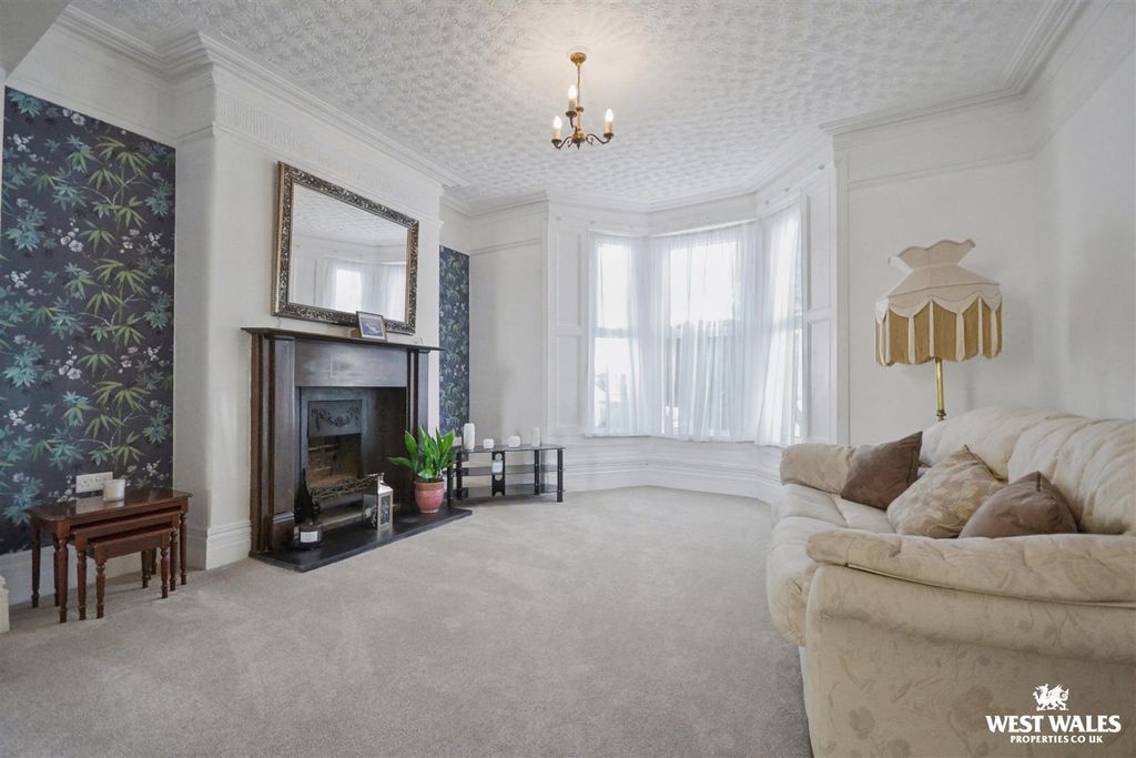 Additional image 5 of 5 bed semi-detached house for salePark Place, Cardigan SA43