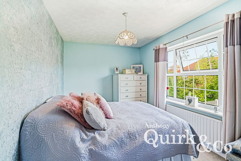 Additional image 27 of 4 bed detached house for saleSilver Point Marine, Canvey Island SS8
