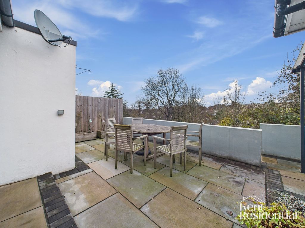 Additional image 16 of 4 bed detached bungalow for saleWatson Avenue, Chatham ME5