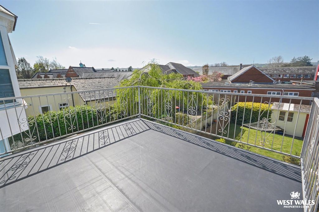 Additional image 29 of 5 bed semi-detached house for salePark Place, Cardigan SA43