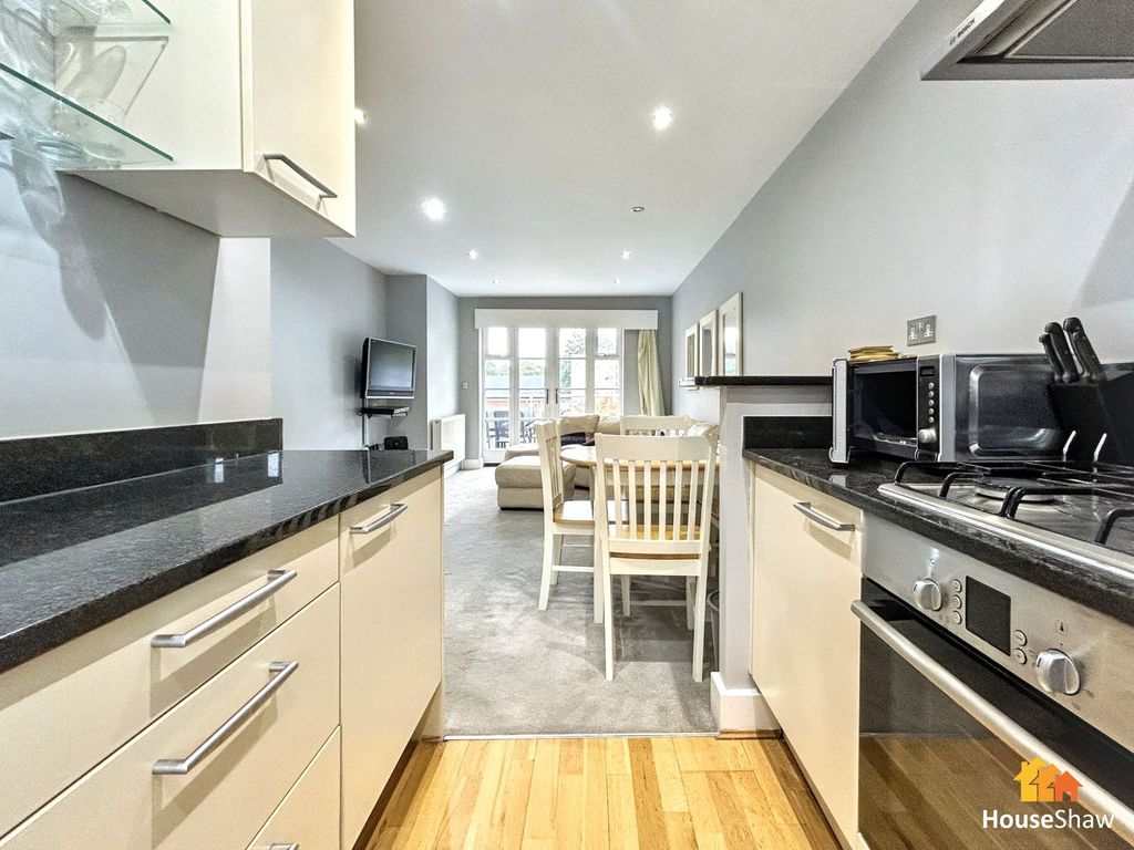 Additional image 11 of 2 bed flat for saleFullers Hill, Chesham HP5