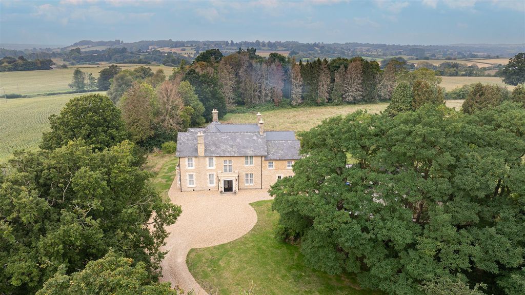 5 bed detached house for saleChilvester Hill, Calne SN11