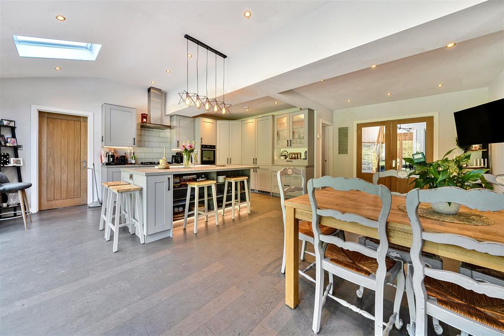 Additional image 27 of 5 bed detached house for saleClarewood Drive, Camberley, Surrey GU15