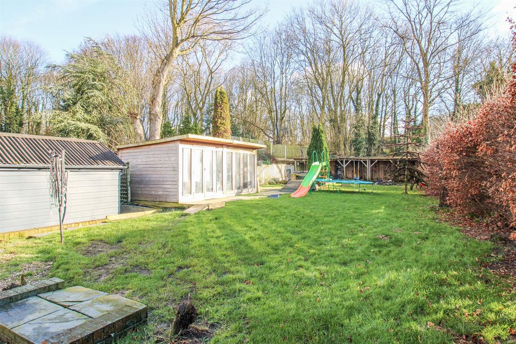 Additional image 14 of 2 bed detached bungalow for saleHolywell Lane, Castleford WF10