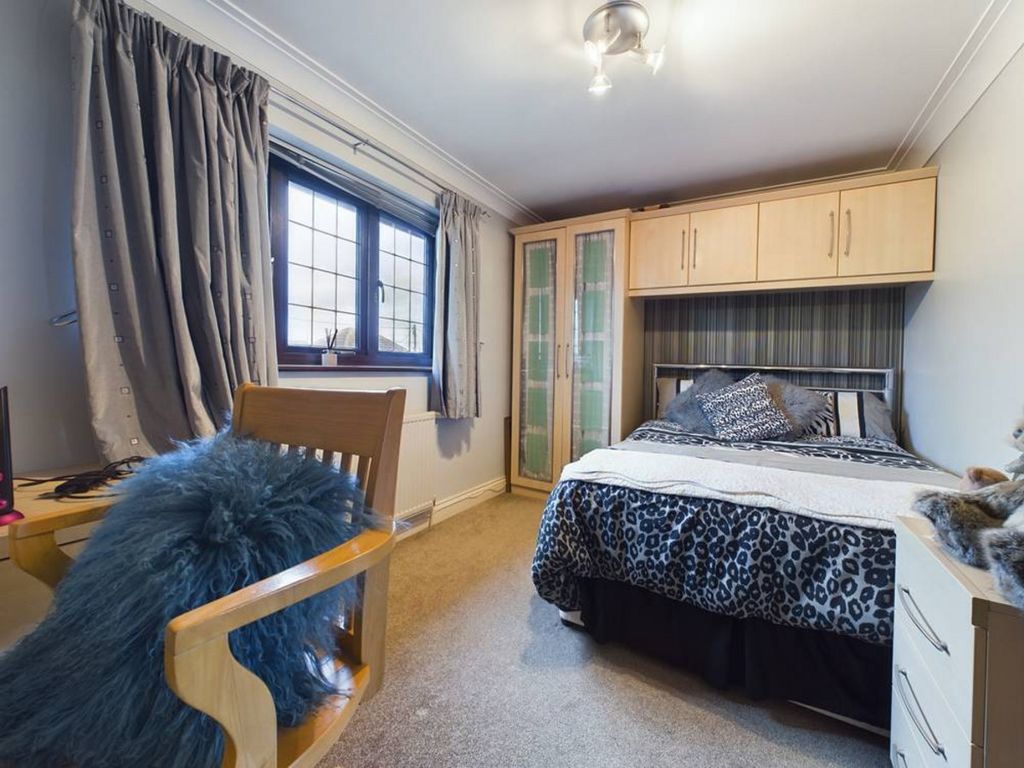 Additional image 15 of 4 bed detached house for saleMay Avenue, Canvey Island SS8