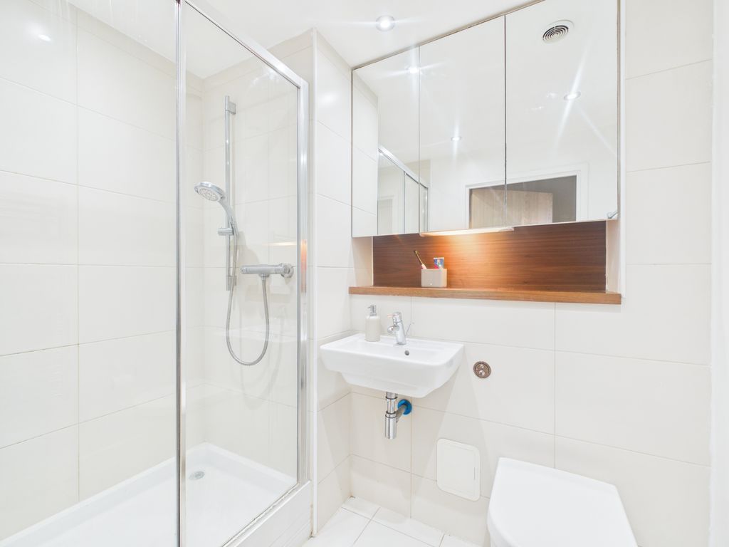 Additional image 7 of 2 bed flat for saleDock Head Road, Chatham ME4