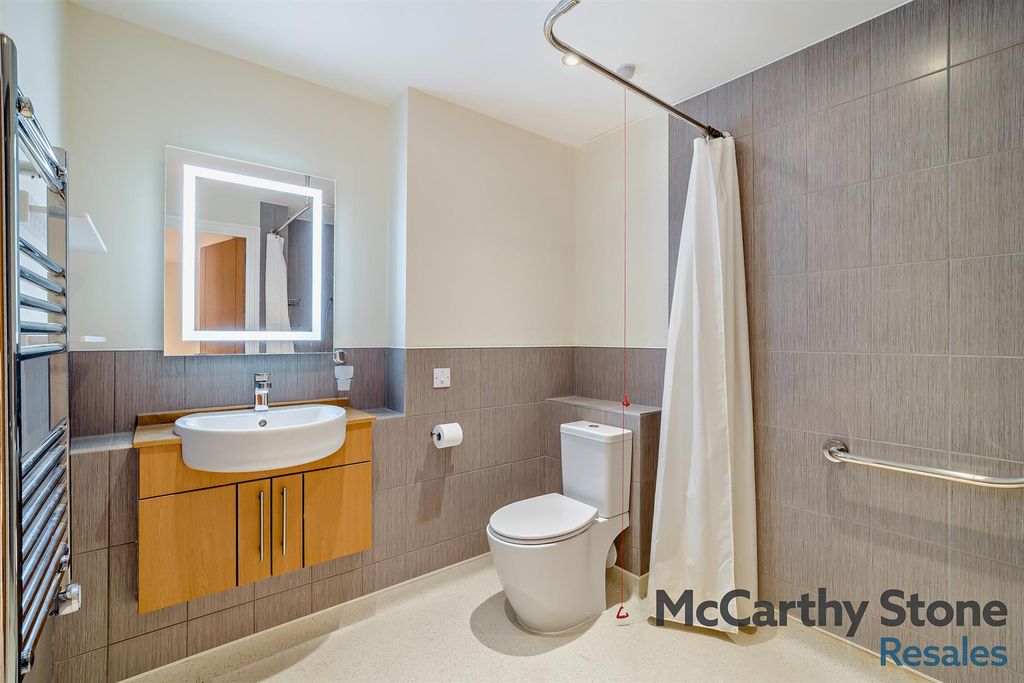 Additional image 9 of 2 bed flat for saleBowles Court, Westmead Lane, Chippenham, Wiltshire SN15