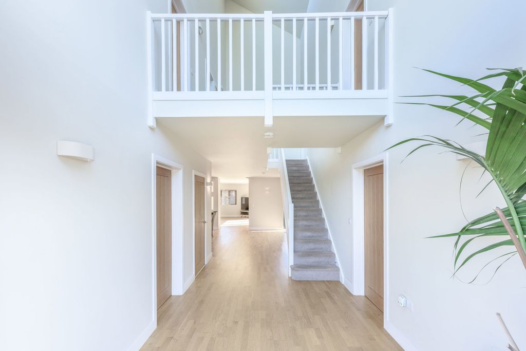 Additional image 3 of 5 bed detached house for saleAlbert Way, Chatteris PE16