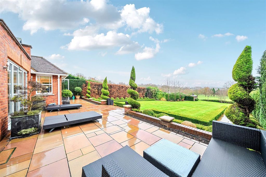 Additional image 32 of 5 bed detached house for saleProwse Avenue, Bushey Heath, Bushey WD23
