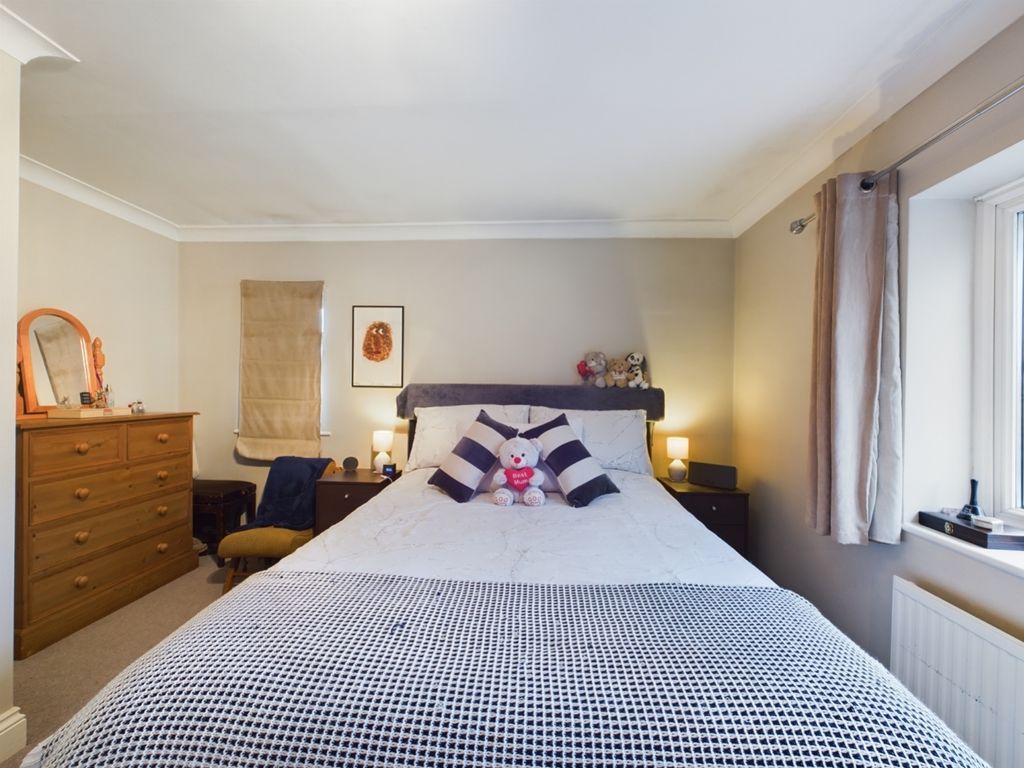 Additional image 6 of 2 bed maisonette for saleOld Lane, Cobham, Surrey KT11