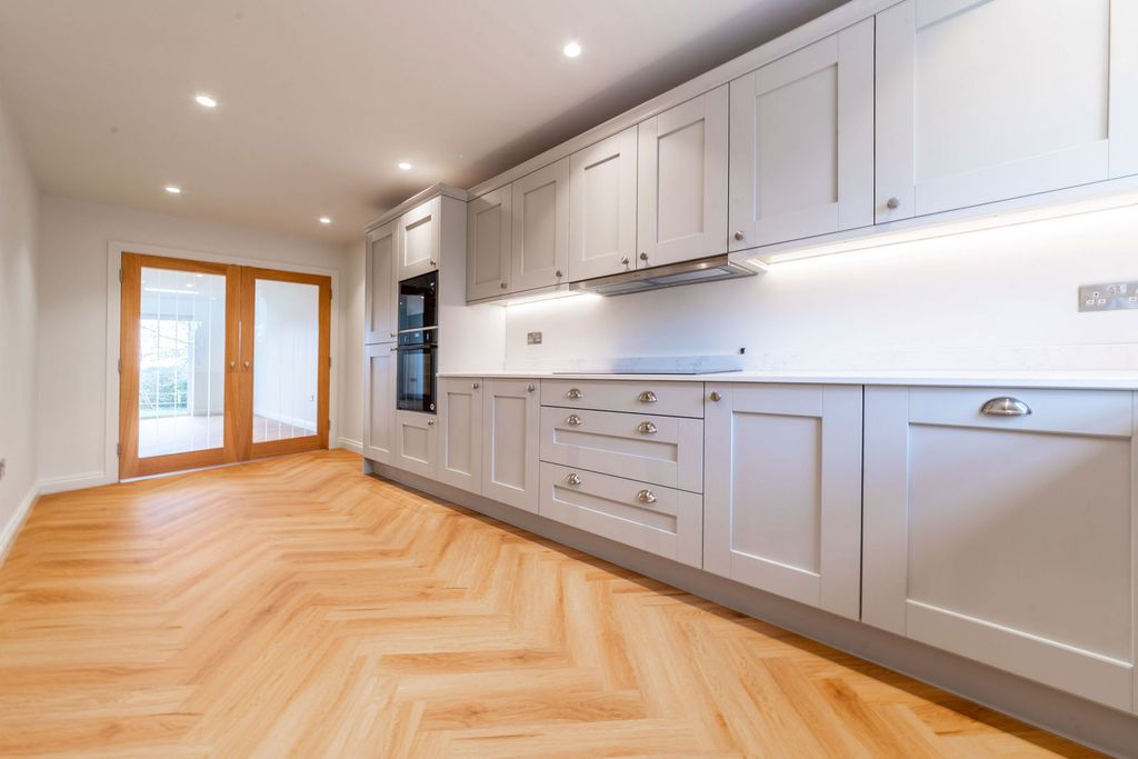 Additional image 6 of 4 bed semi-detached house for saleSycamore House, Waterloo Road, Cranbrook TN17