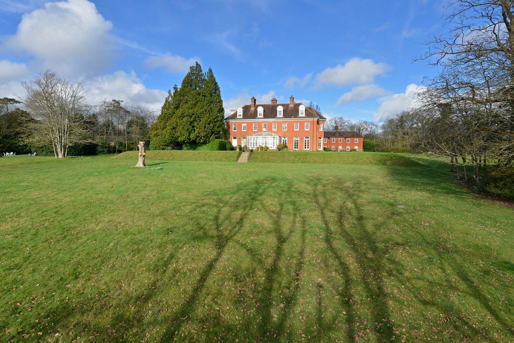 Additional image 21 of 2 bed flat for saleElmbridge Road, Cranleigh GU6