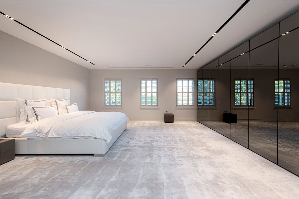 Additional image 18 of 5 bed detached house for saleFairmile Avenue, Cobham, Surrey KT11