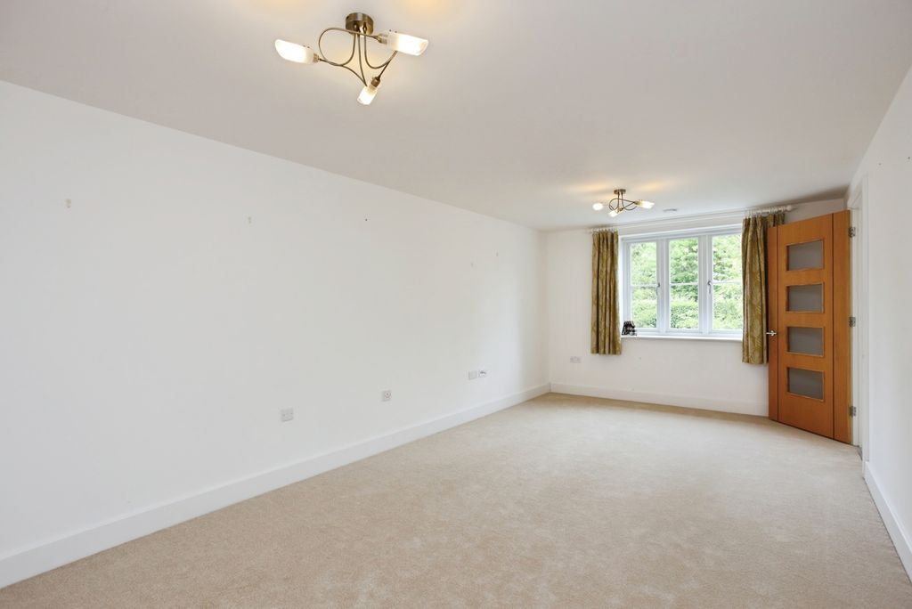 Additional image 4 of 2 bed flat for saleHorsley Place, Cranbrook, Kent TN17