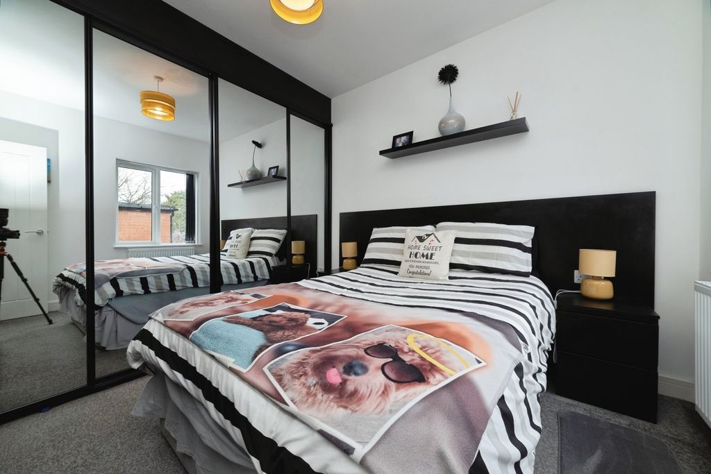 Additional image 8 of 1 bed flat for saleInglemire Lane, Cottingham HU16