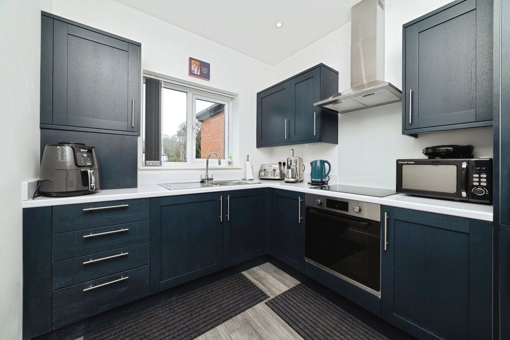 Additional image 2 of 1 bed flat for saleInglemire Lane, Cottingham HU16