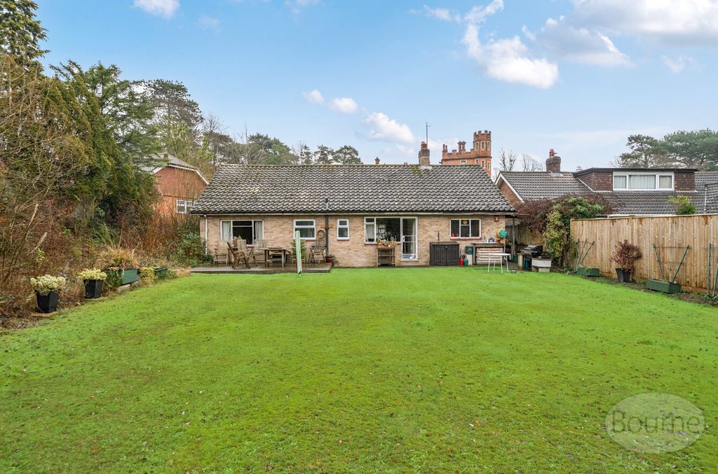 Additional image 3 of 3 bed bungalow for saleCourtleas, Cobham, Surrey KT11