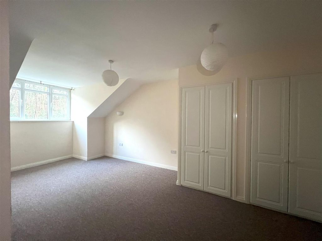 Additional image 8 of 3 bed flat for saleMill Green, Congleton CW12