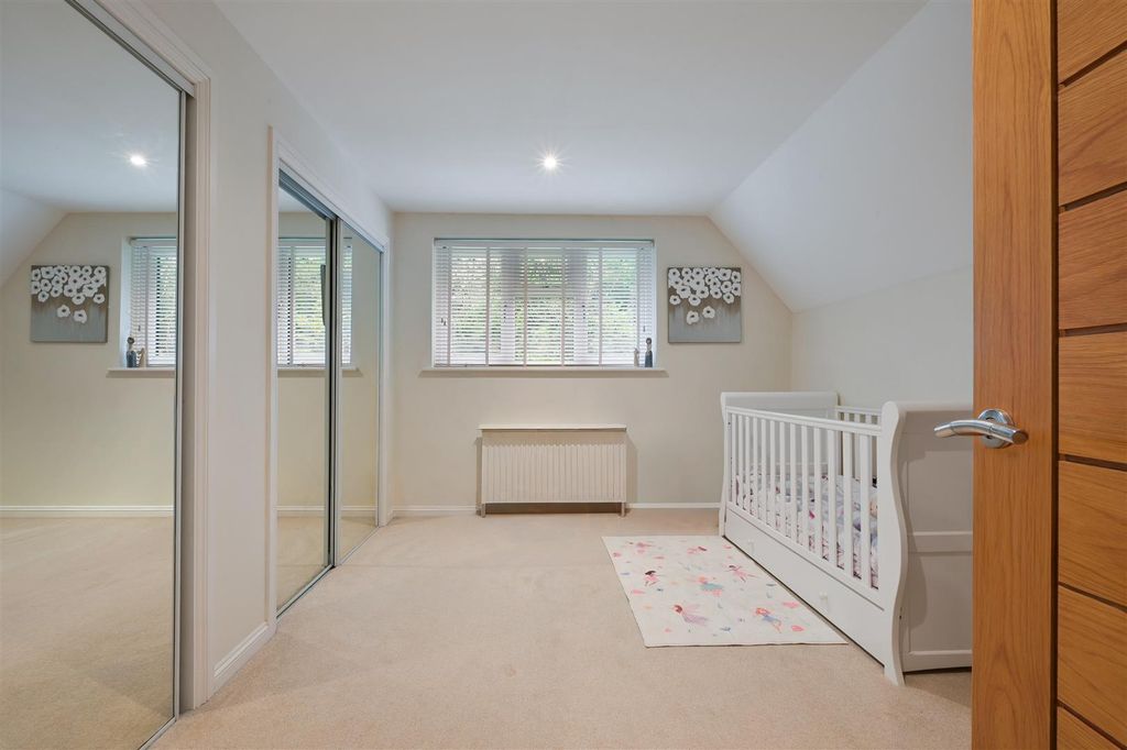 Additional image 29 of 4 bed detached house for saleWoodfield Hill, Chipstead CR5