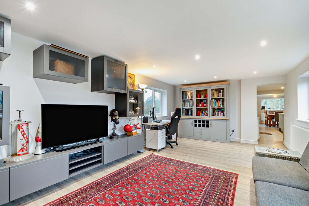 Additional image 5 of 4 bed detached house for saleHorsham Road, Cranleigh, Surrey GU6