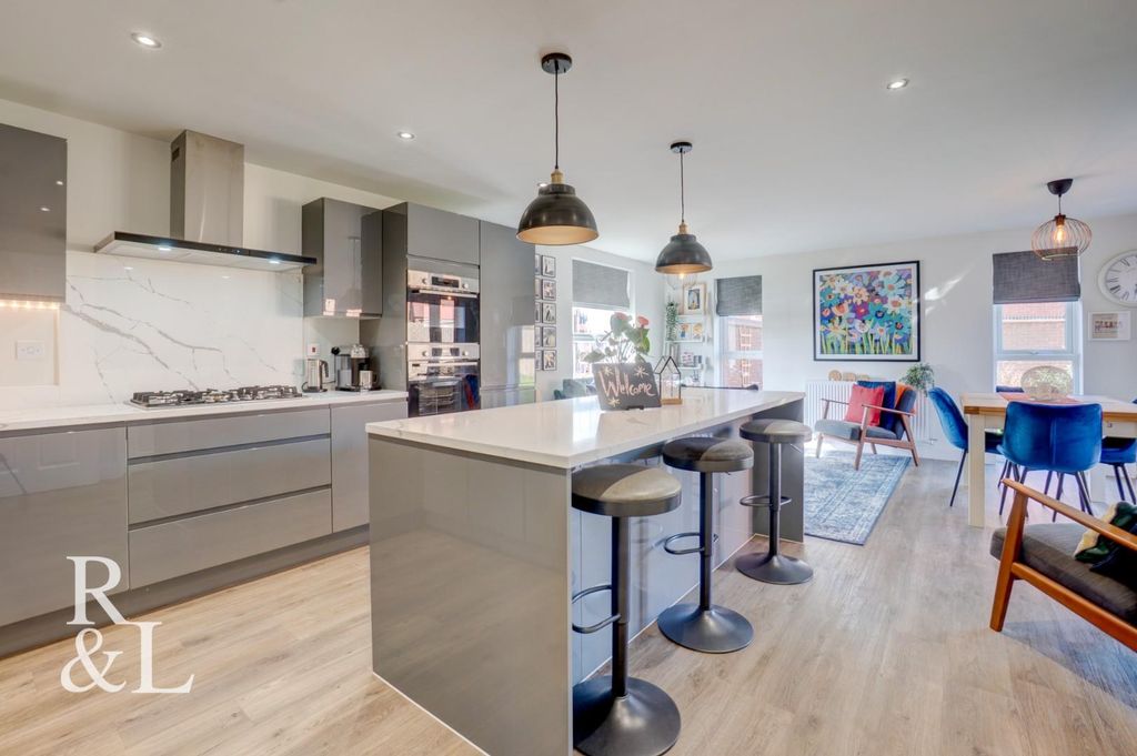 Additional image 4 of 4 bed detached house for saleSummers Road, Hugglescote, Coalville LE67