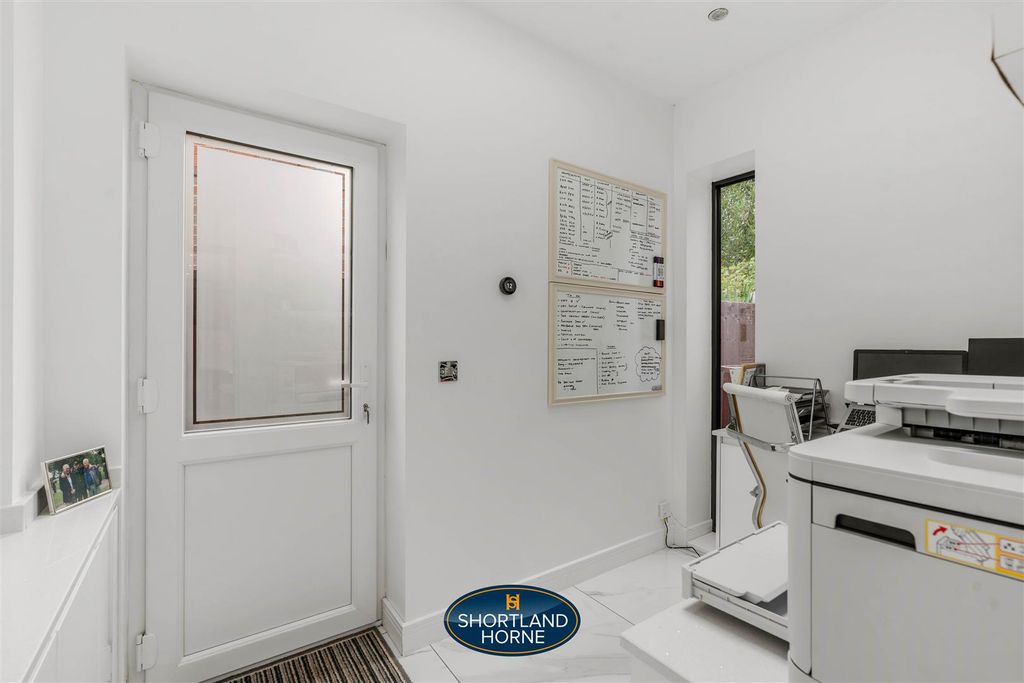 Additional image 25 of 5 bed detached house for saleBaginton Road, Styvechale, Coventry CV3