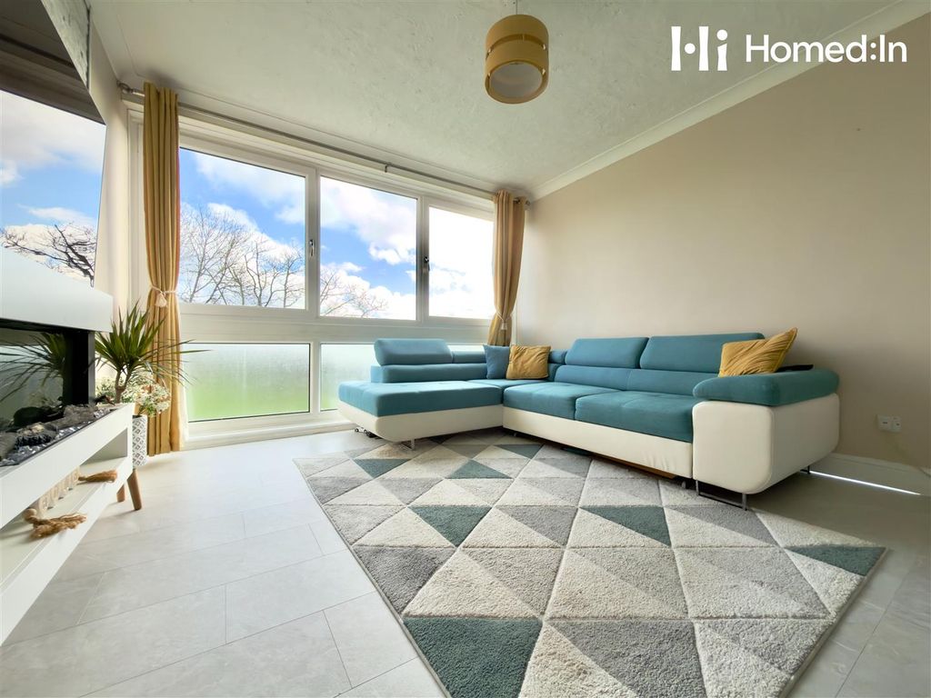 Additional image 7 of 2 bed flat for saleHailey Place, Cranleigh GU6