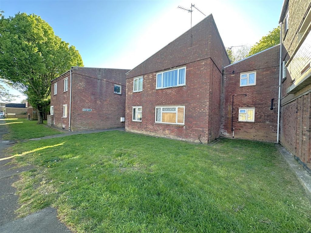 3 bed flat for saleOrkney Walk, Corby NN17