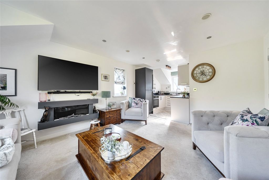 Additional image 12 of 2 bed flat for saleParliament Square, Parliament Street, Crediton, Devon EX17