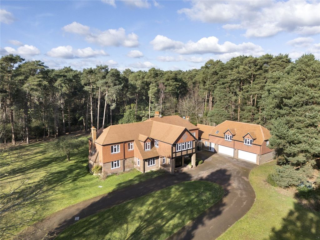 6 bed detached house for saleByfleet Road, Cobham KT11