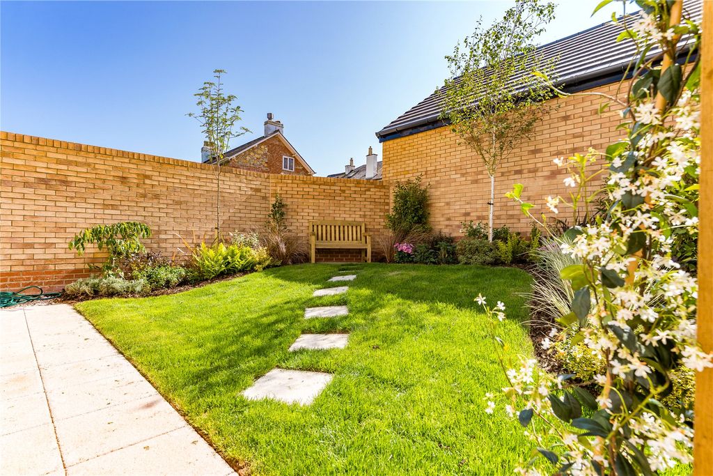 4 bed semi-detached house for saleColyton, Devon EX24 photo 4