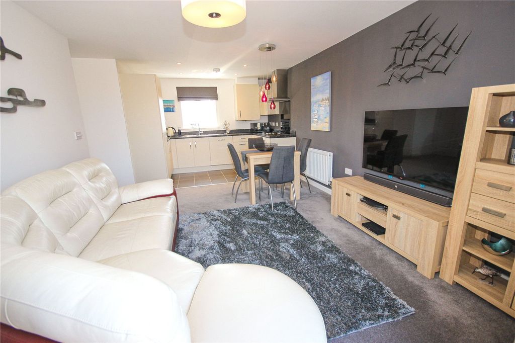 2 bed flat for saleShearwater Way, Seaton, Devon EX12 photo 2