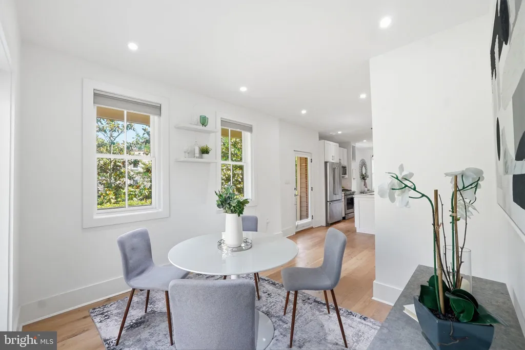 Additional image 12 of 401 11th Street SE, Washington, DC 20003