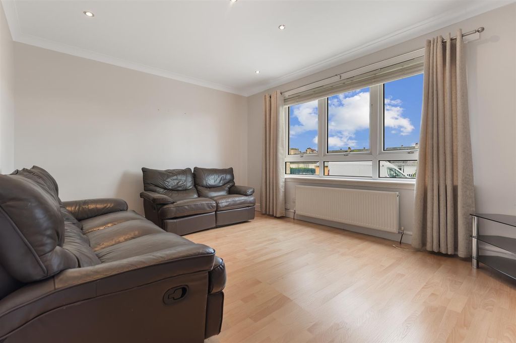 Additional image 8 of 2 bed flat for saleLimetree Drive, Clydebank G81