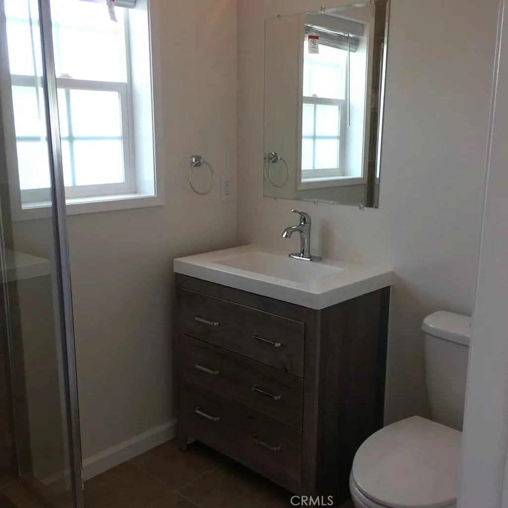 7138 Kilty Ave, West Hills, CA 91307