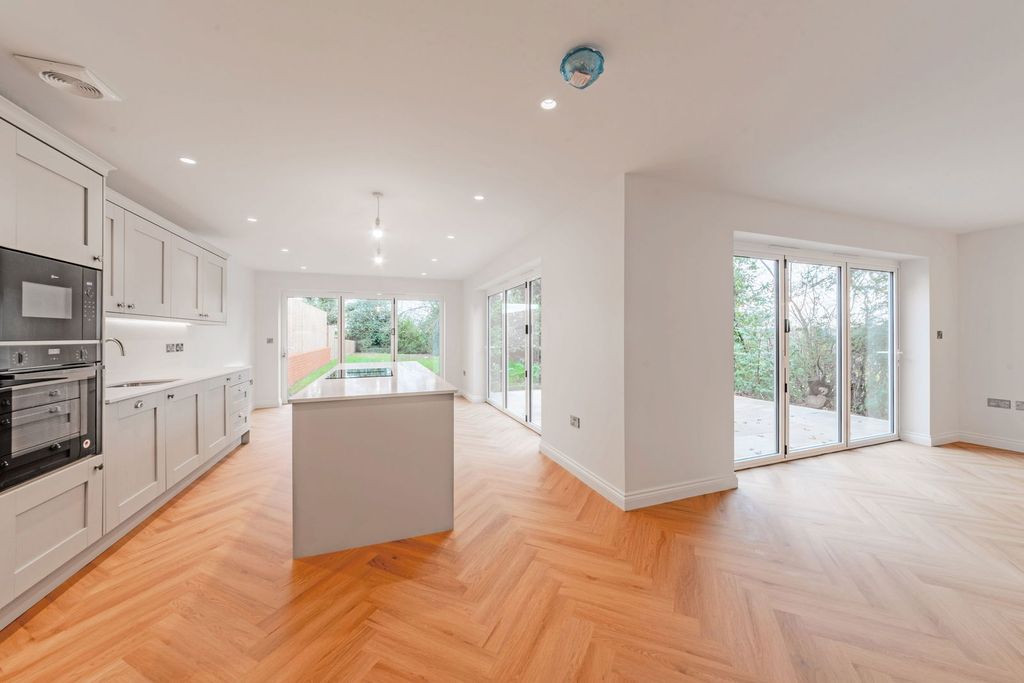 Additional image 6 of 3 bed detached house for saleChestnut House, Waterloo Road, Cranbrook TN17