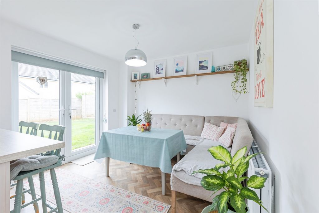 Additional image 5 of 4 bed detached house for saleAlbion Crescent, Corsham SN13