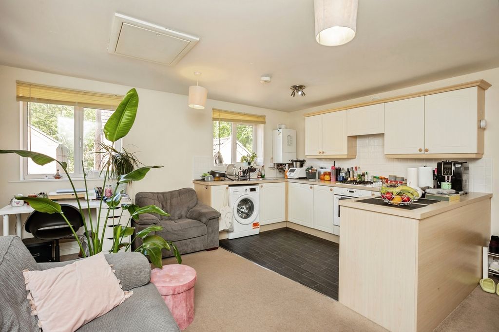 Additional image 2 of 1 bed flat for saleColling Close, Loughborough, Leicestershire LE11