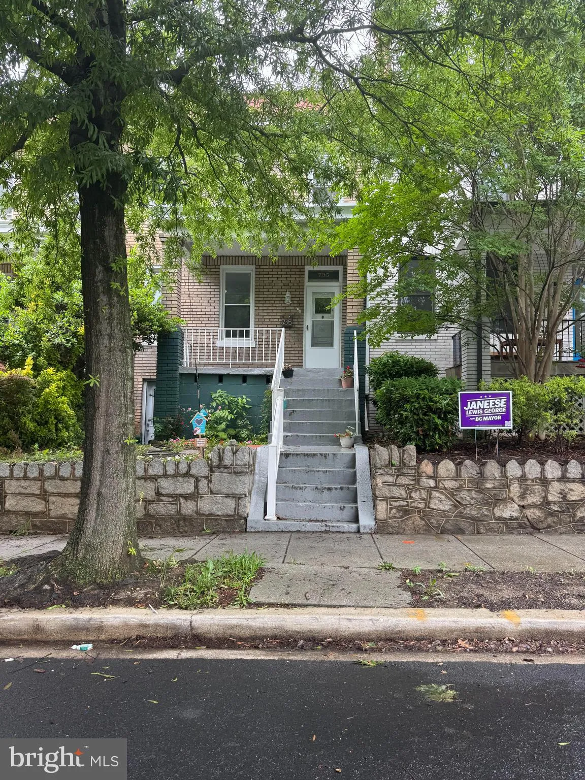 735 Princeton Place NW, Washington, DC 20010