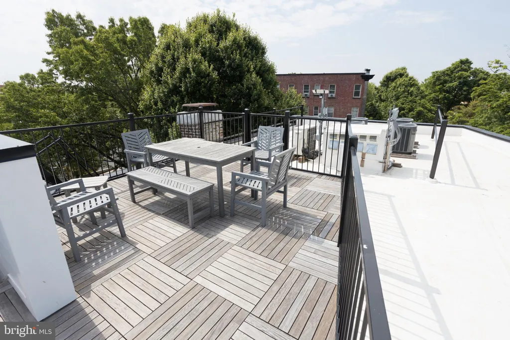 Additional image 7 of 2869 28th St NW Unit 2, Washington, DC 20008