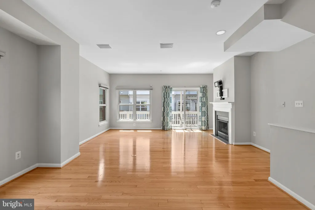 2113 12th Place NW, Washington, DC 20009 photo 3