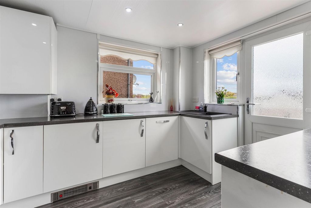 Additional image 5 of 3 bed property for saleHeather Avenue, Clydebank G81