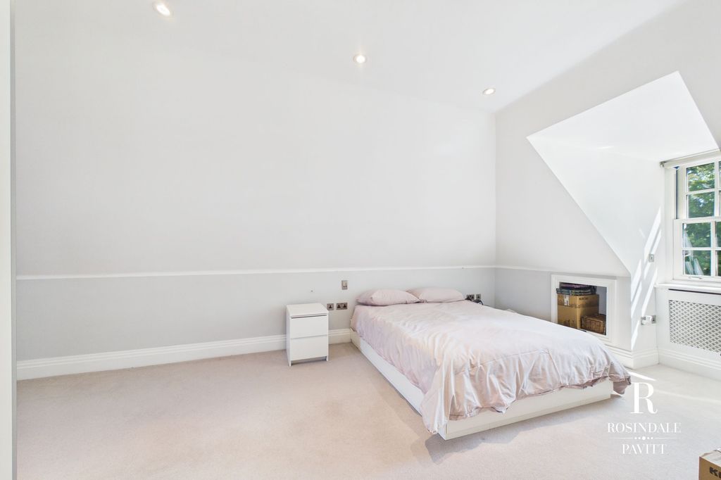 Additional image 41 of 5 bed detached house for saleHow Lane, Chipstead CR5