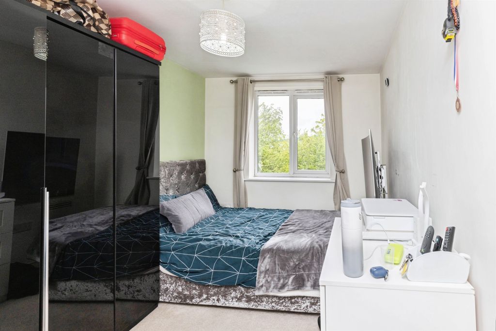 Additional image 9 of 2 bed flat for saleNewhall Park Drive, Bradford BD5