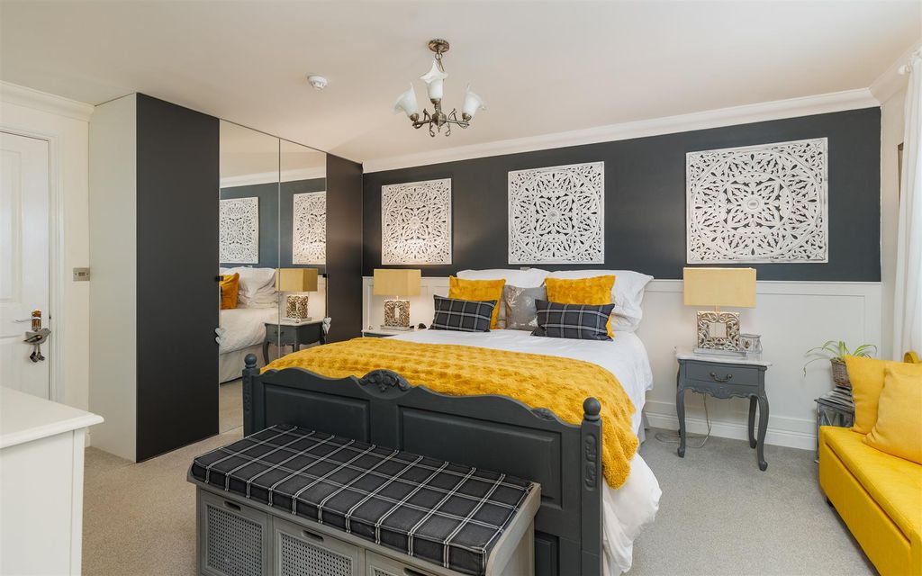 Additional image 13 of 3 bed flat for saleCowes, Isle Of Wight PO31