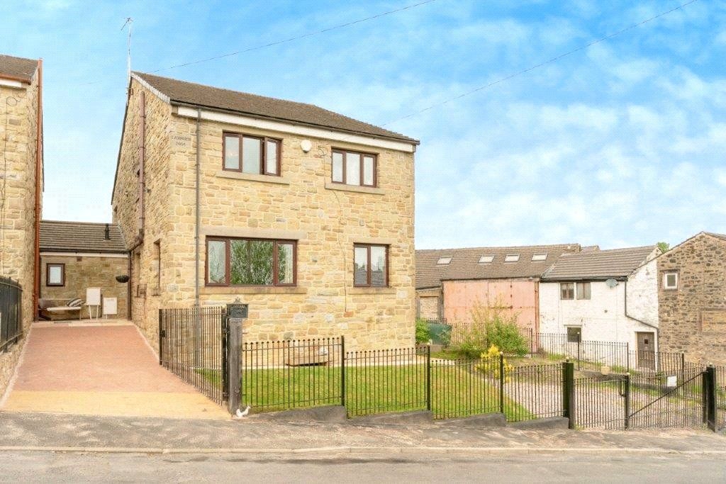 4 bed detached house for saleLenches Road, Colne, Lancashire BB8